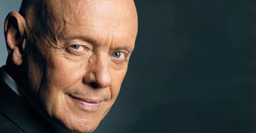 Stephen Covey: How The Best Leaders Build The Trust img