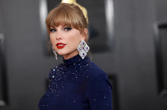 30 The Most Inspirational Quotes by Taylor Swift